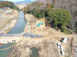 工事名：30国補広河第30-05-480-0-002号　河道掘削工事（その１）　令和元年竣工　発注者：土浦土木事務所 施工中